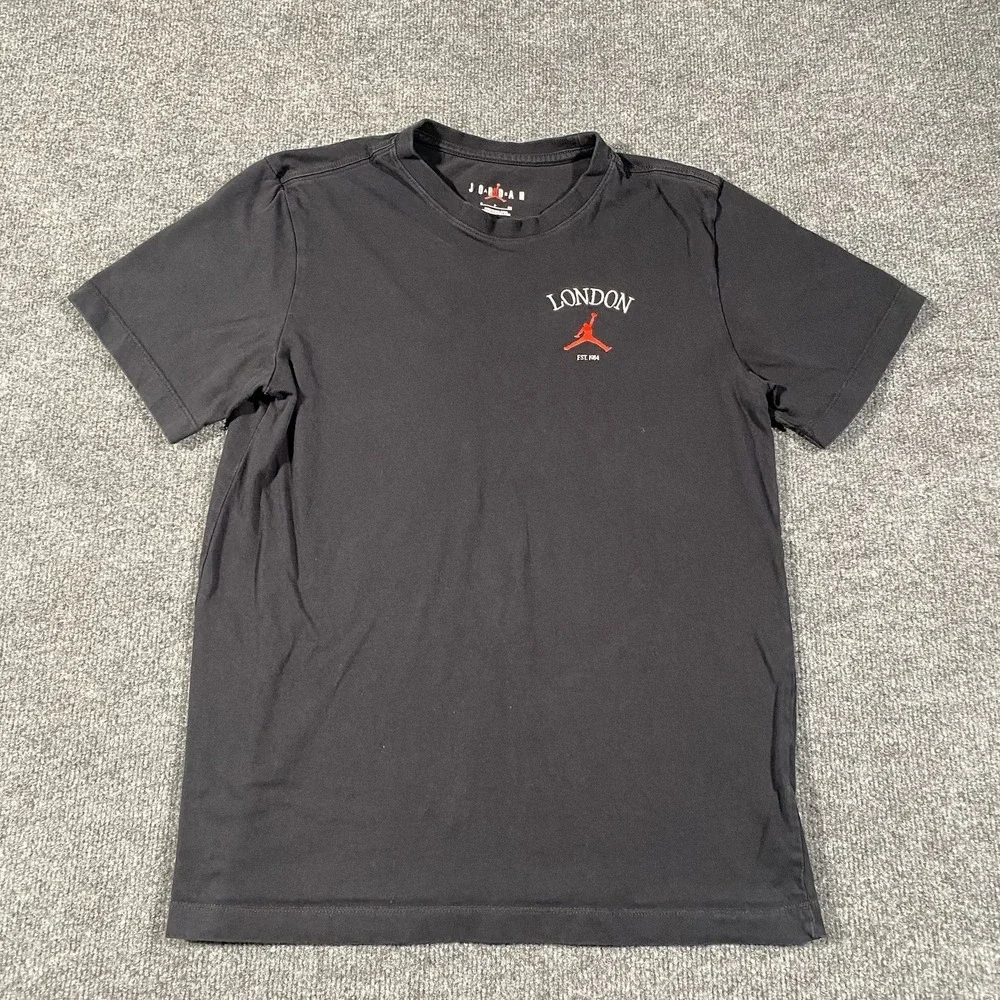 Nike Air Jordan LONDON Embroidered Short Sleeve Shirt Mens Small *BLEMISH* - Picture 2 of 9